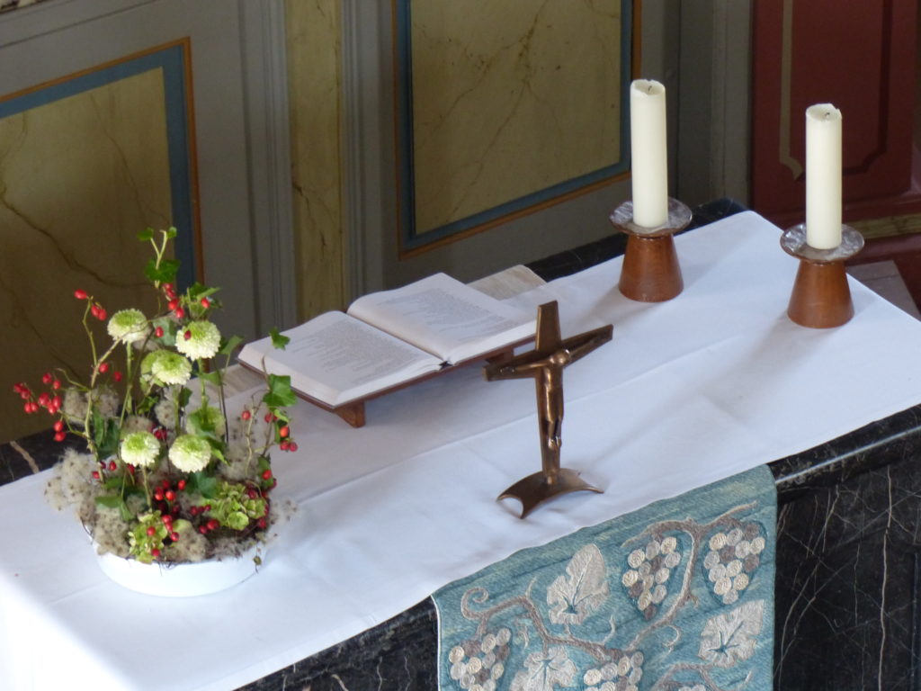 Altar von oben fotografiert